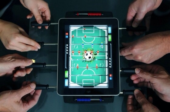 Настольный футбол из iPad