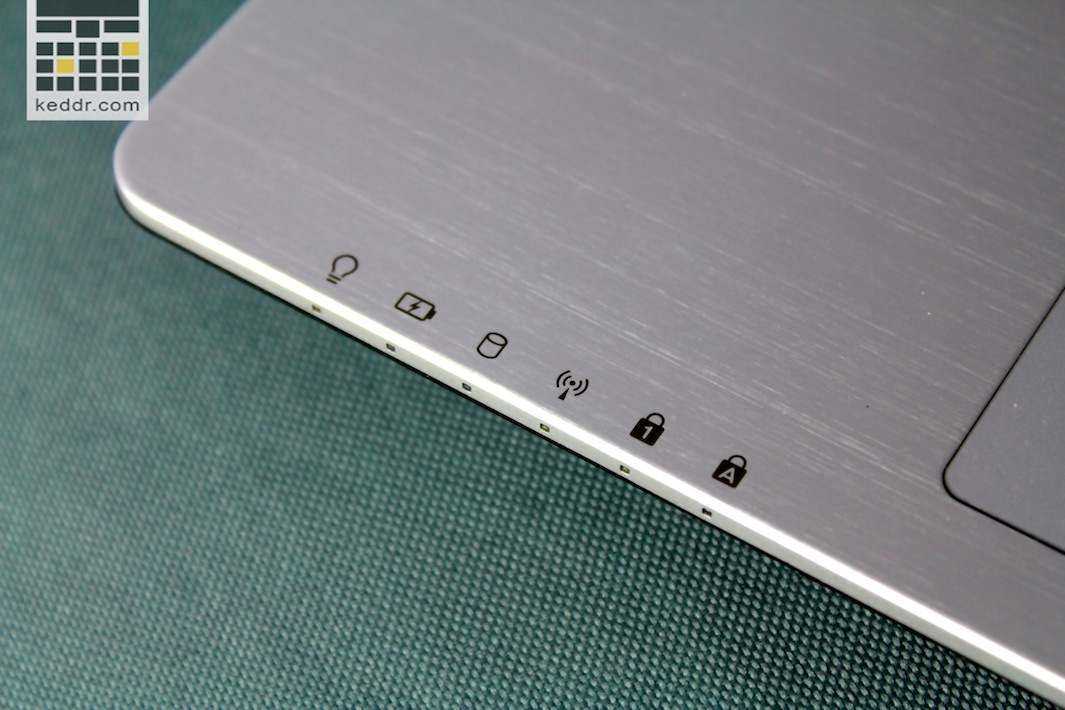 Индикаторы Asus VivoBook S550CM