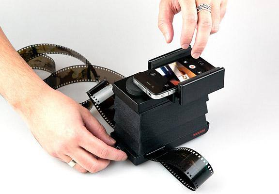 Lomography-Smartphone-Film-Scanner-1