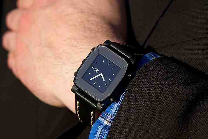 AGENT: The World’s Smartest Watch превысили необходимую для производства сумму более чем в 10 раз