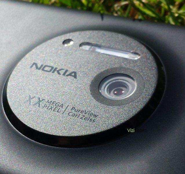 Первые фотографии камерофона Nokia EOS