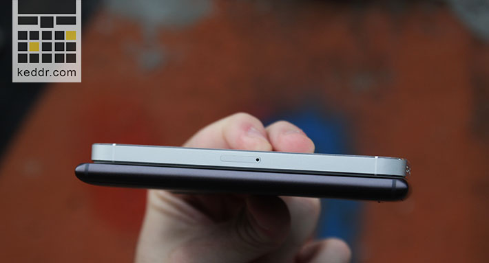 Сравнение толщины Nokia Lumia 925 и iPhone 5