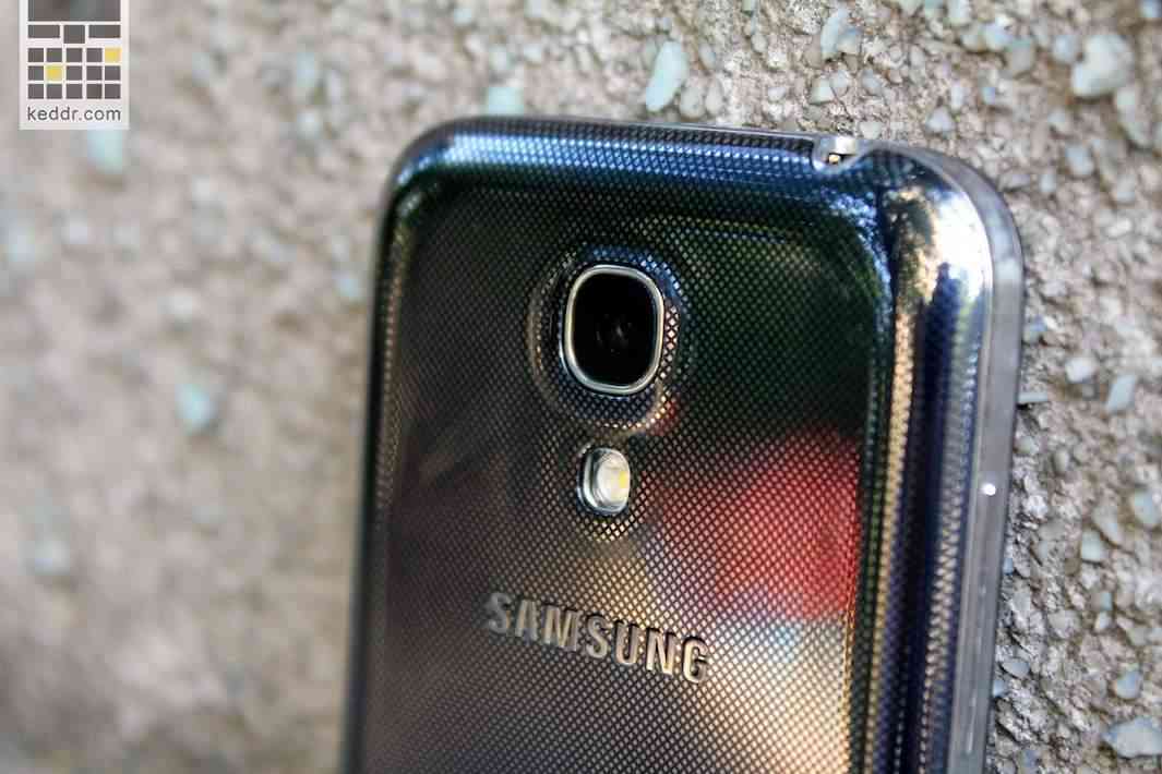 Осанованя камера в Samsung Galaxy S4 Mini Duos