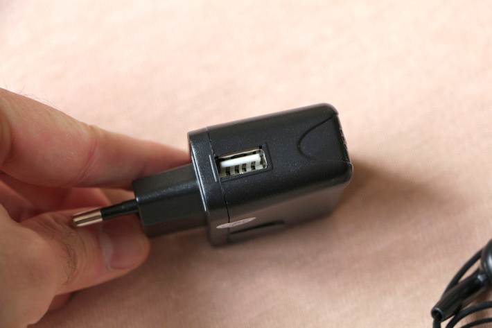 USB в зарядном устройстве для Lexand Callisto