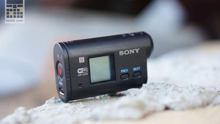 Боковая сторона Sony Action Cam HDR-AS30V