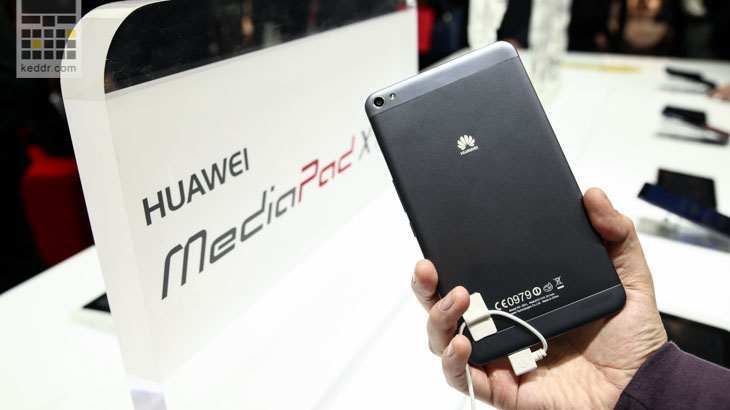 Huawei MediaPad X1 7.0 - задняя сторона