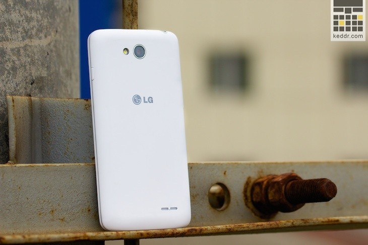 LG L90 - задняя сторона