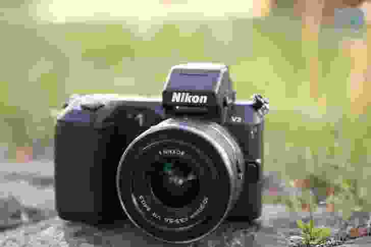 Обзор Nikon 1 V2. Компактная беззеркалка для любителей путешествий