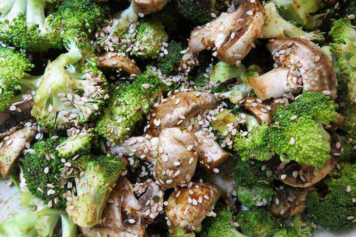 HOW-TO-Make-Raw-Broccoli-Mushrooms-Slow-Stir-Fry-7