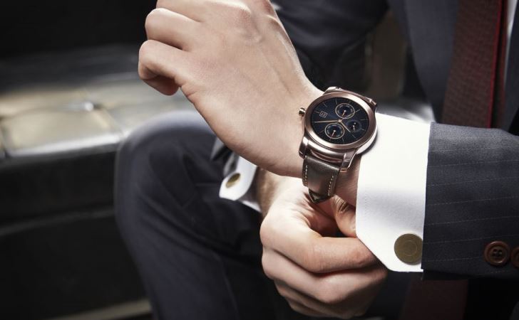 LG Watch Urbane: “умные” часы для богатых