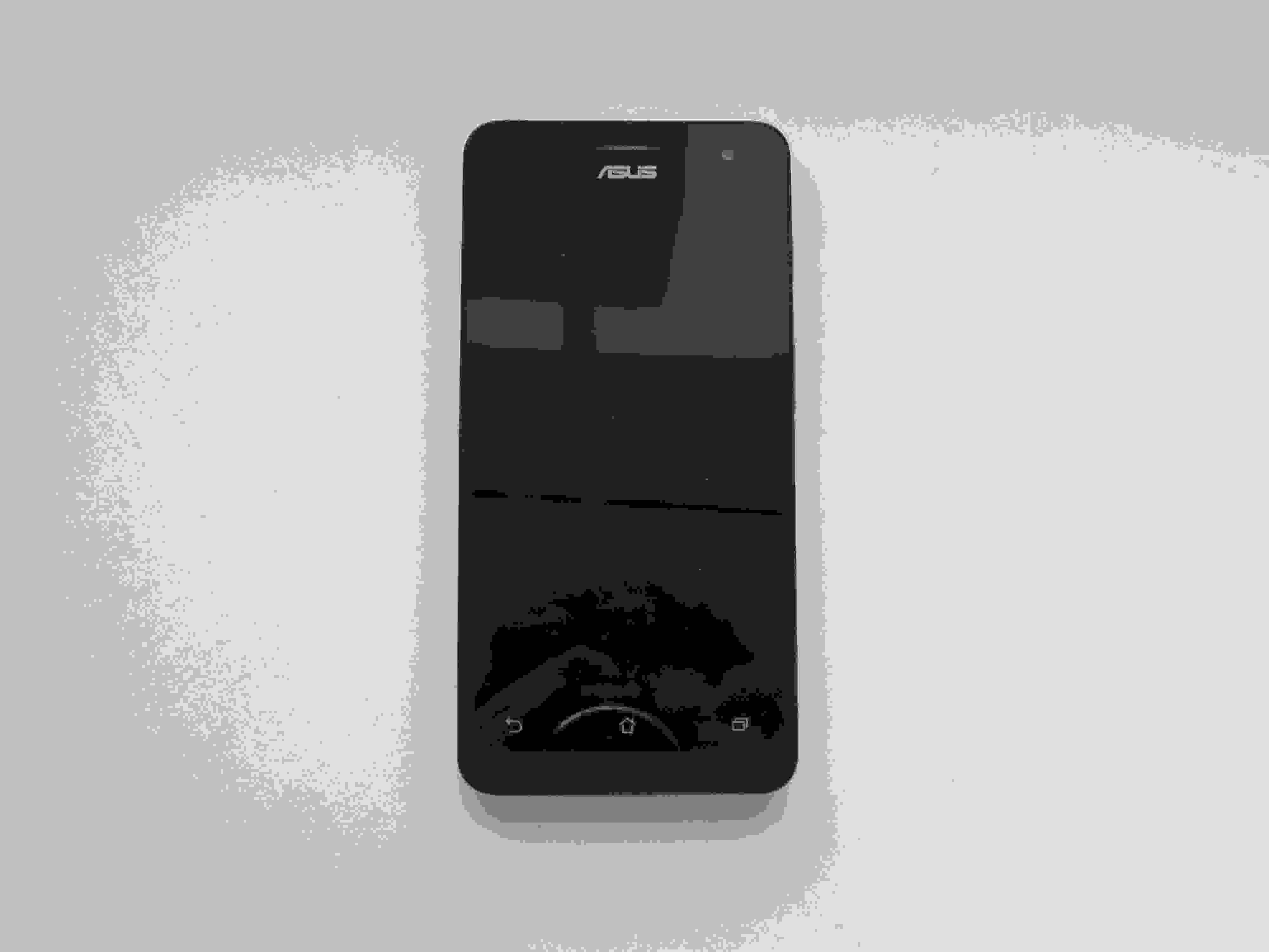 Asus Zenfone 5 после дроп-теста