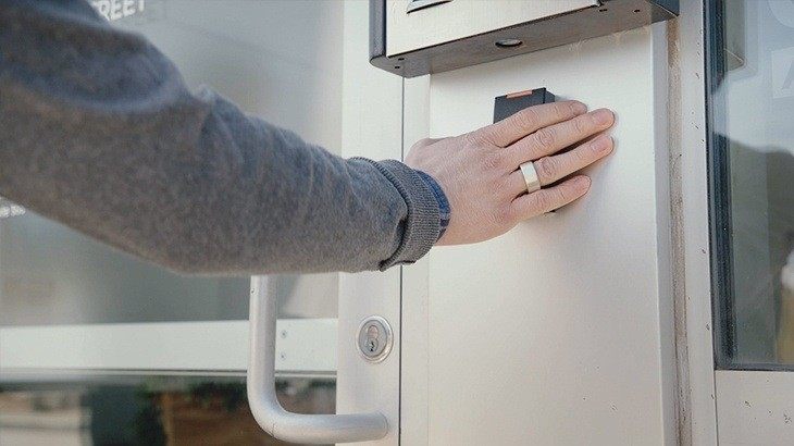Token – биометрическое кольцо, заменяющее кредитку и ключи