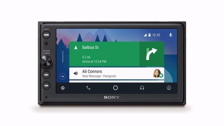 Sony XAV-AX200 – новая автомагнитола с поддержкой Android Auto и Apple CarPlay