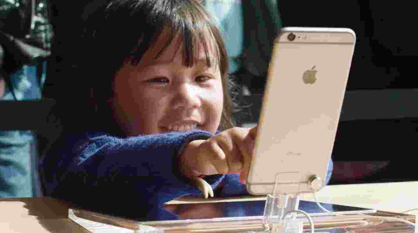 Face ID в iPhone X считает всех детей одинаковыми