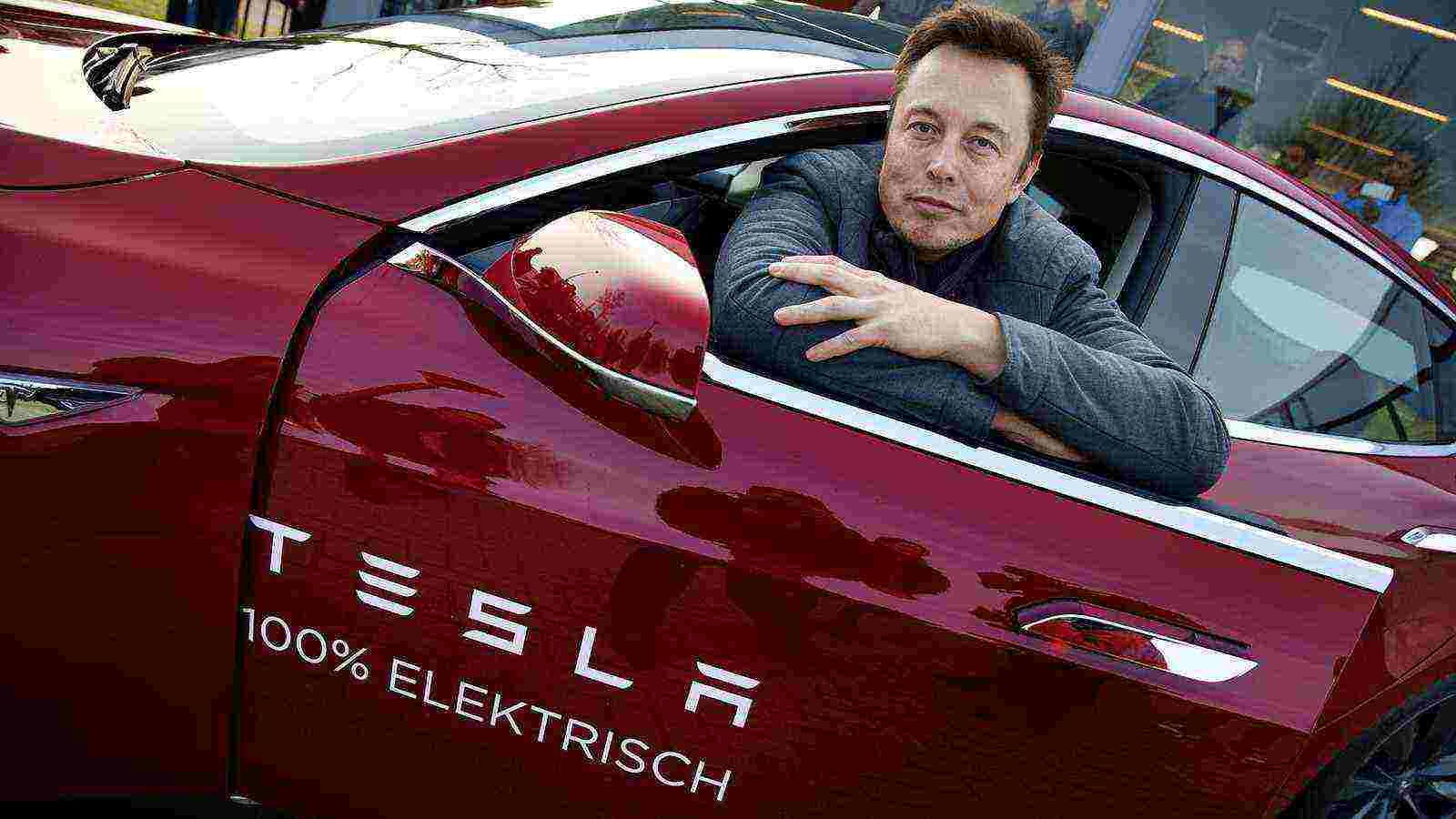 Tesla срочно нужны деньги?