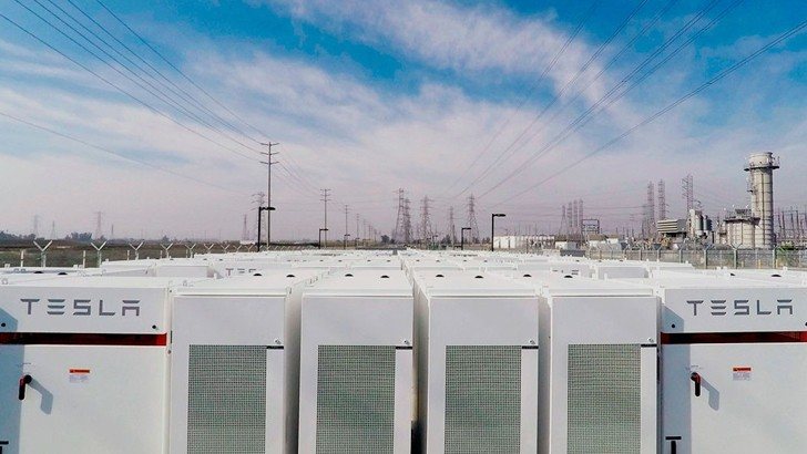 Tesla построит системы хранения электроэнергии Powerpack в Нью-Йорке