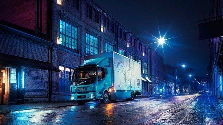Volvo представила электрический грузовик для городских поездок