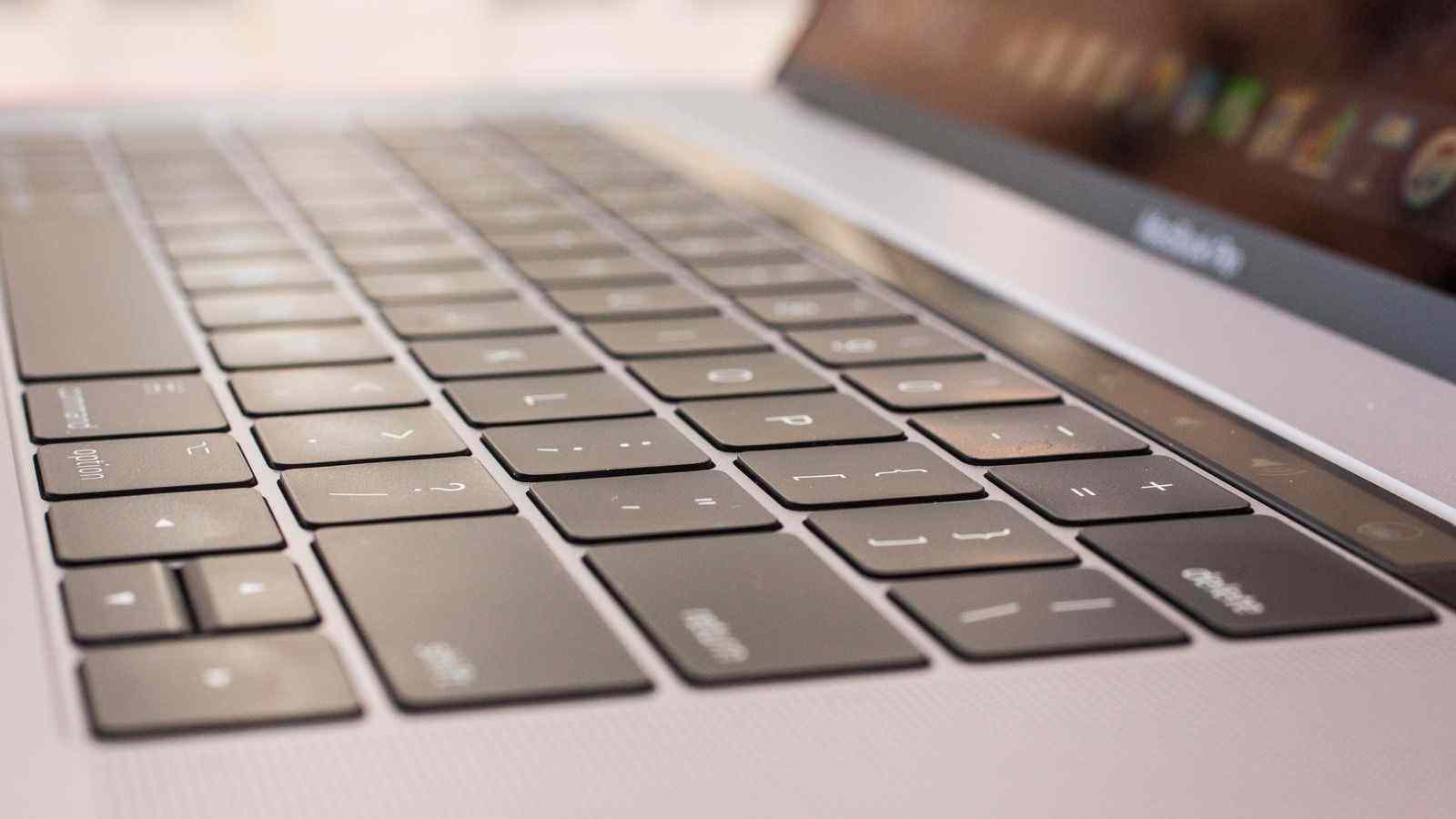 Apple наконец-то решилась бесплатно ремонтировать все проблемные клавиатуры-бабочки в ноутбуках MacBook