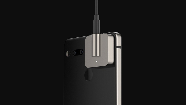 Essential Phone получил первый сменный модуль