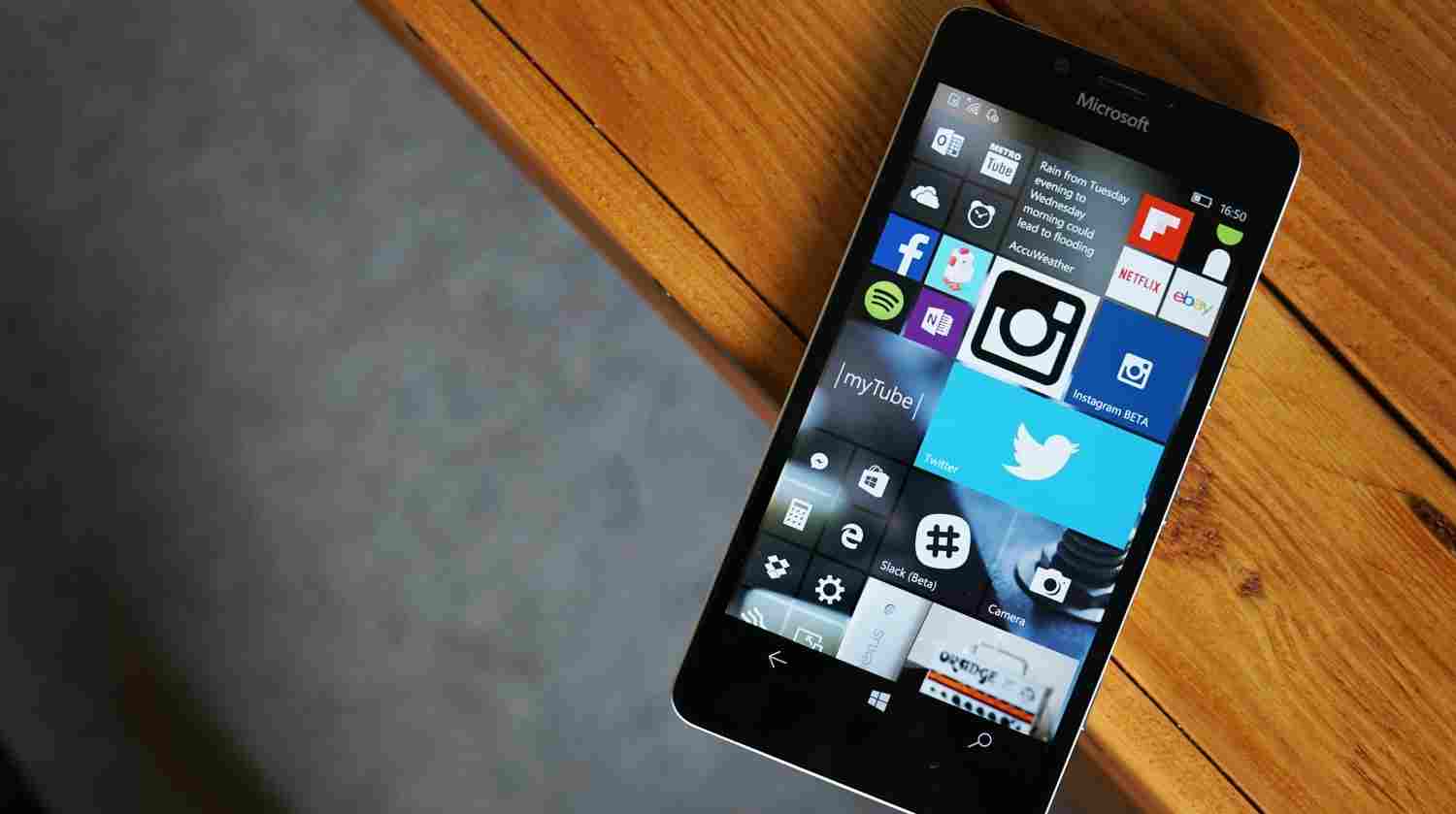 Microsoft начнёт выпускать смартфоны на Android???