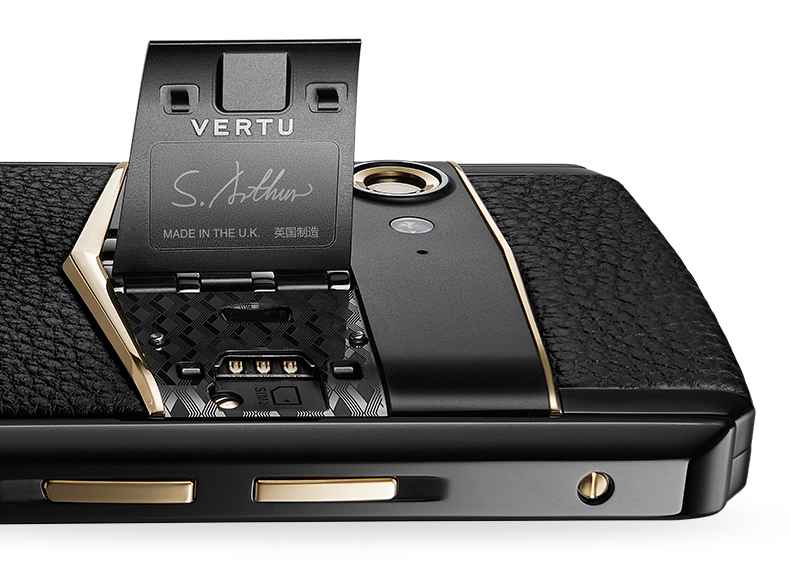 Vertu Aster P — новинка возрождённого бренда, оценённая в 5000 долларов минимум
