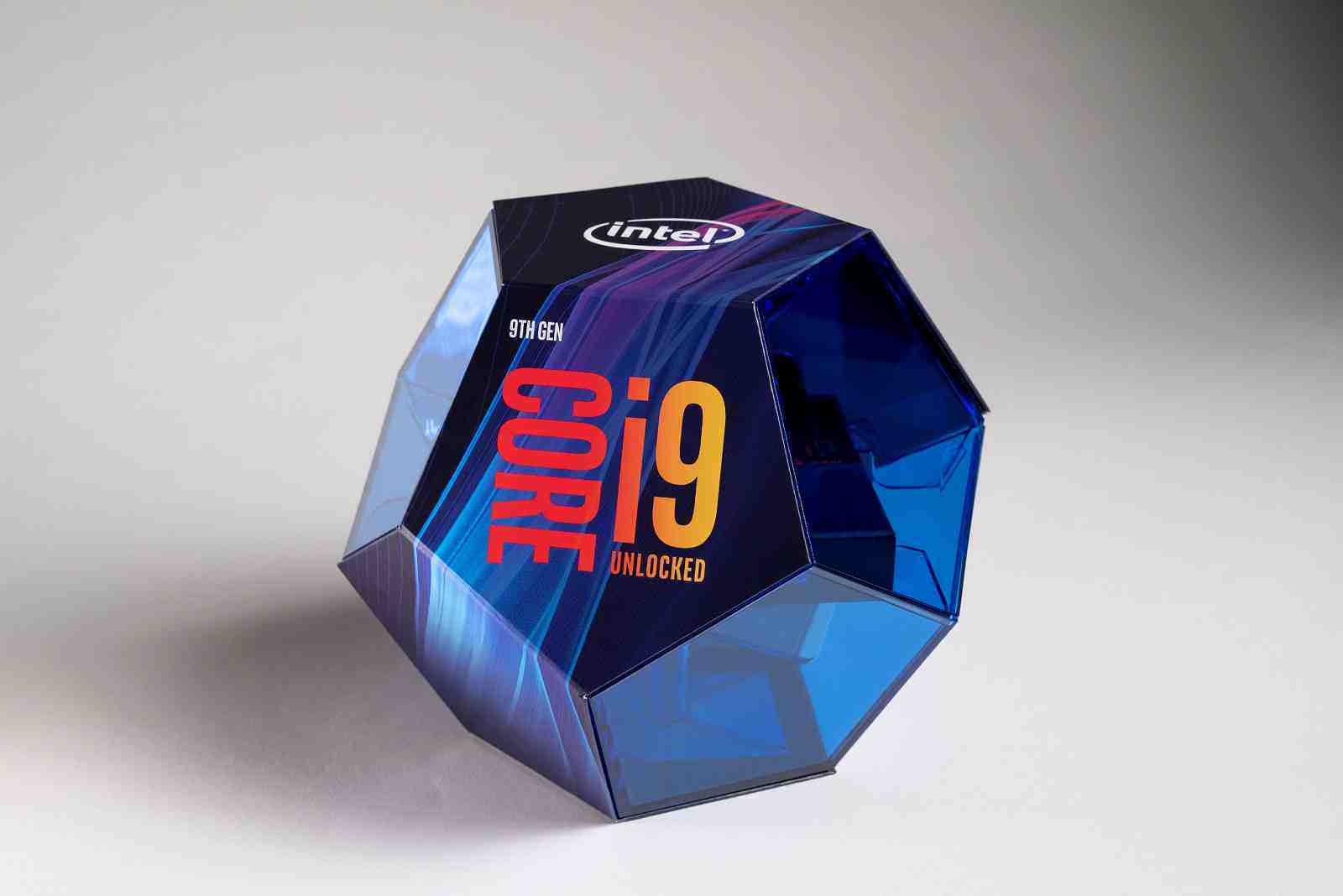 Intel представила процессоры Core i9-9900K, Core i7-9700K и Core i5-9600K
