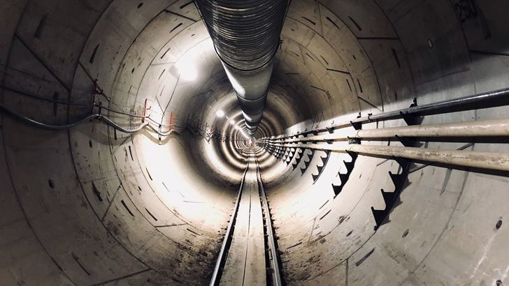 Илон Маск продемонстрировал туннель под Лос-Анджелесом