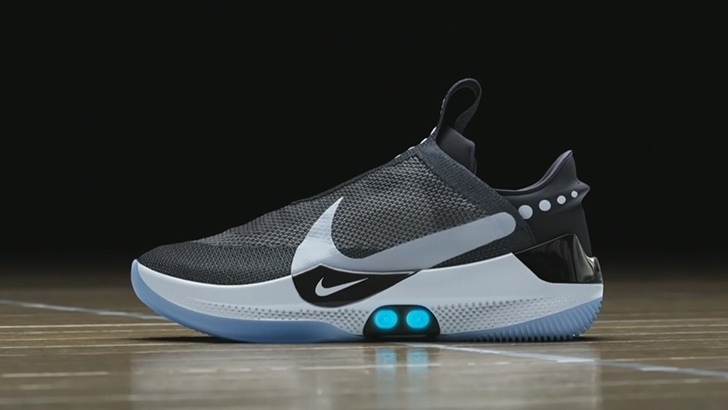 Nike представила кроссовки Adapt BB с автоматической шнуровкой