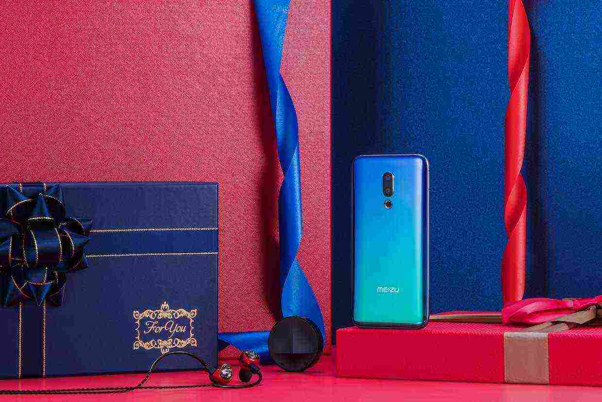 Meizu 16th Plus Sound Color Edition — всё тот же флагман Meizu, только с дорогими подарками в комплекте