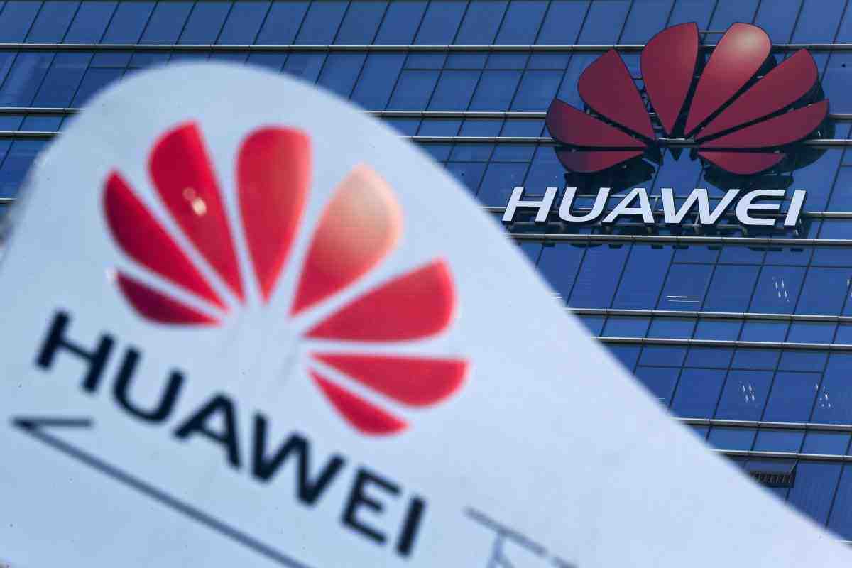 Проблемы Huawei временно заморозили. Но ненадолго