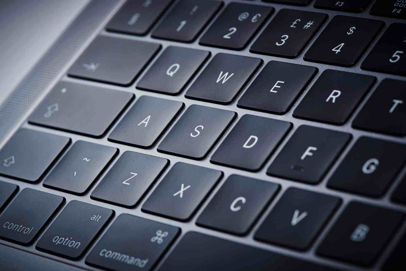 Новая клавиатура Apple дебютирует в новом же 16-дюймовом MacBook Pro