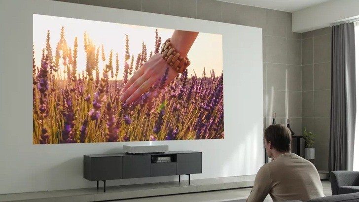 Короткофокусный проектор от LG оценен в $6000