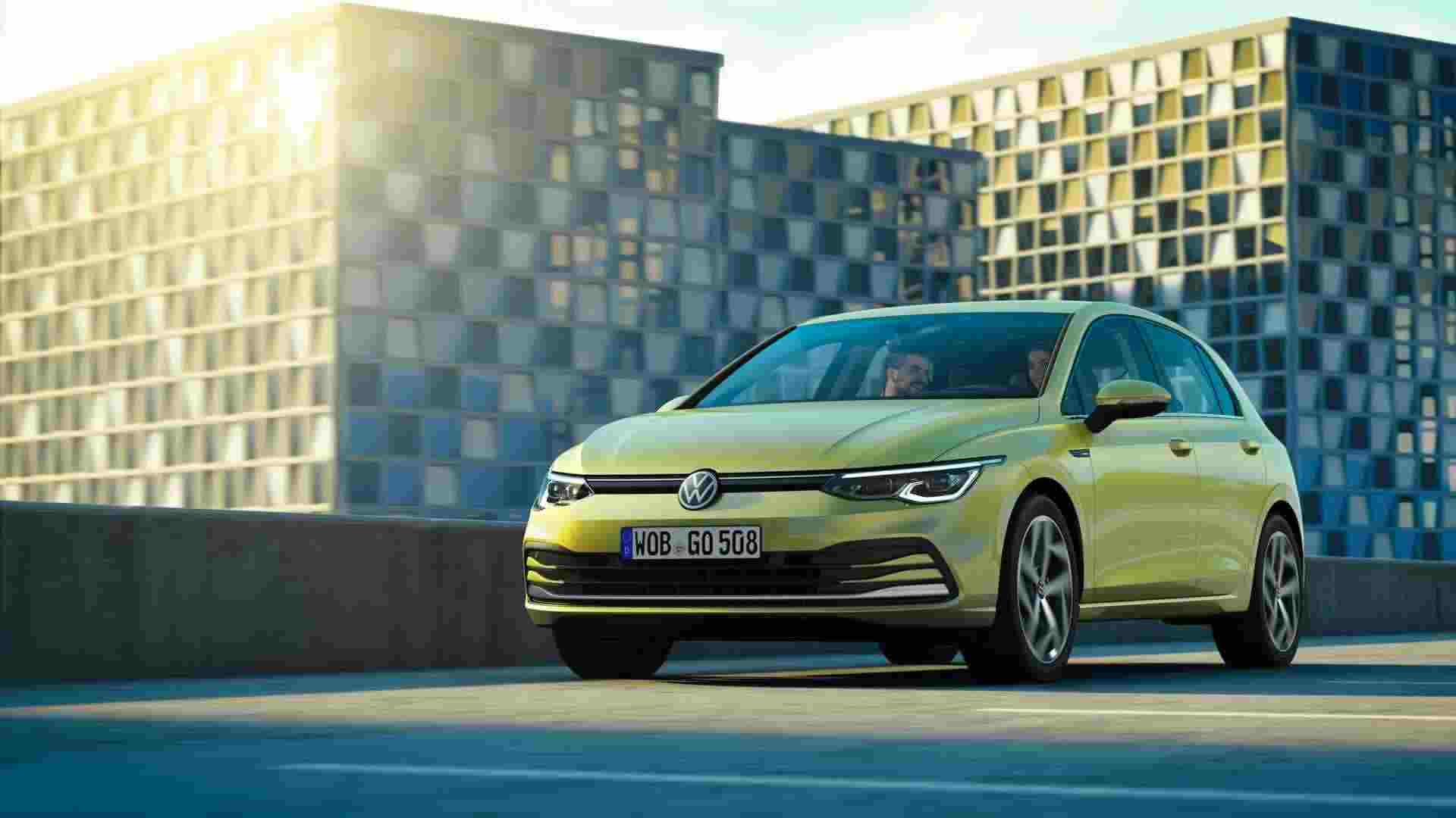 Volkswagen официально представил Golf VIII поколения