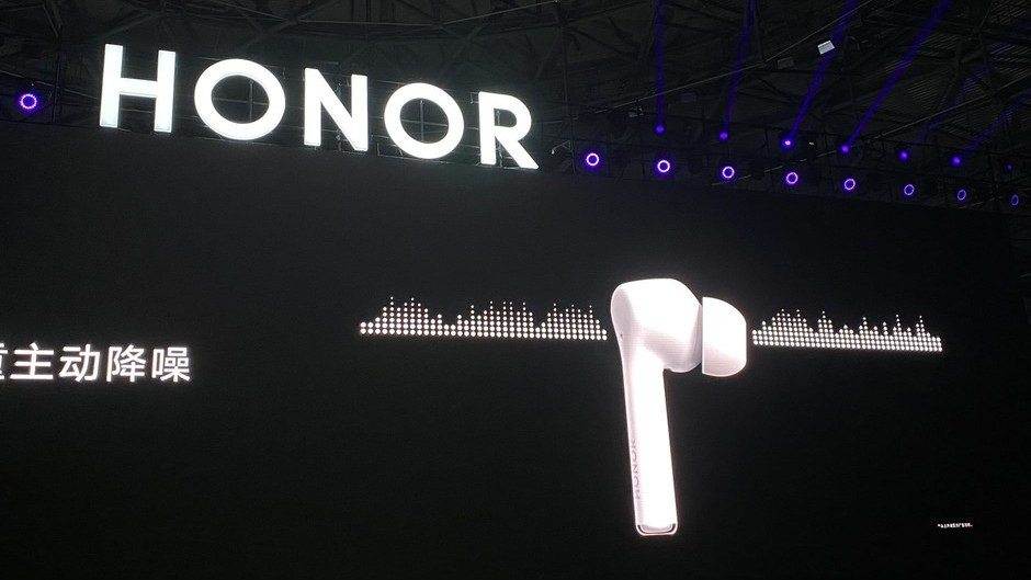 Беспроводные наушники Honor FlyPods 3 оценены в $113 Беспроводные наушники Honor FlyPods 3 оценены в $113