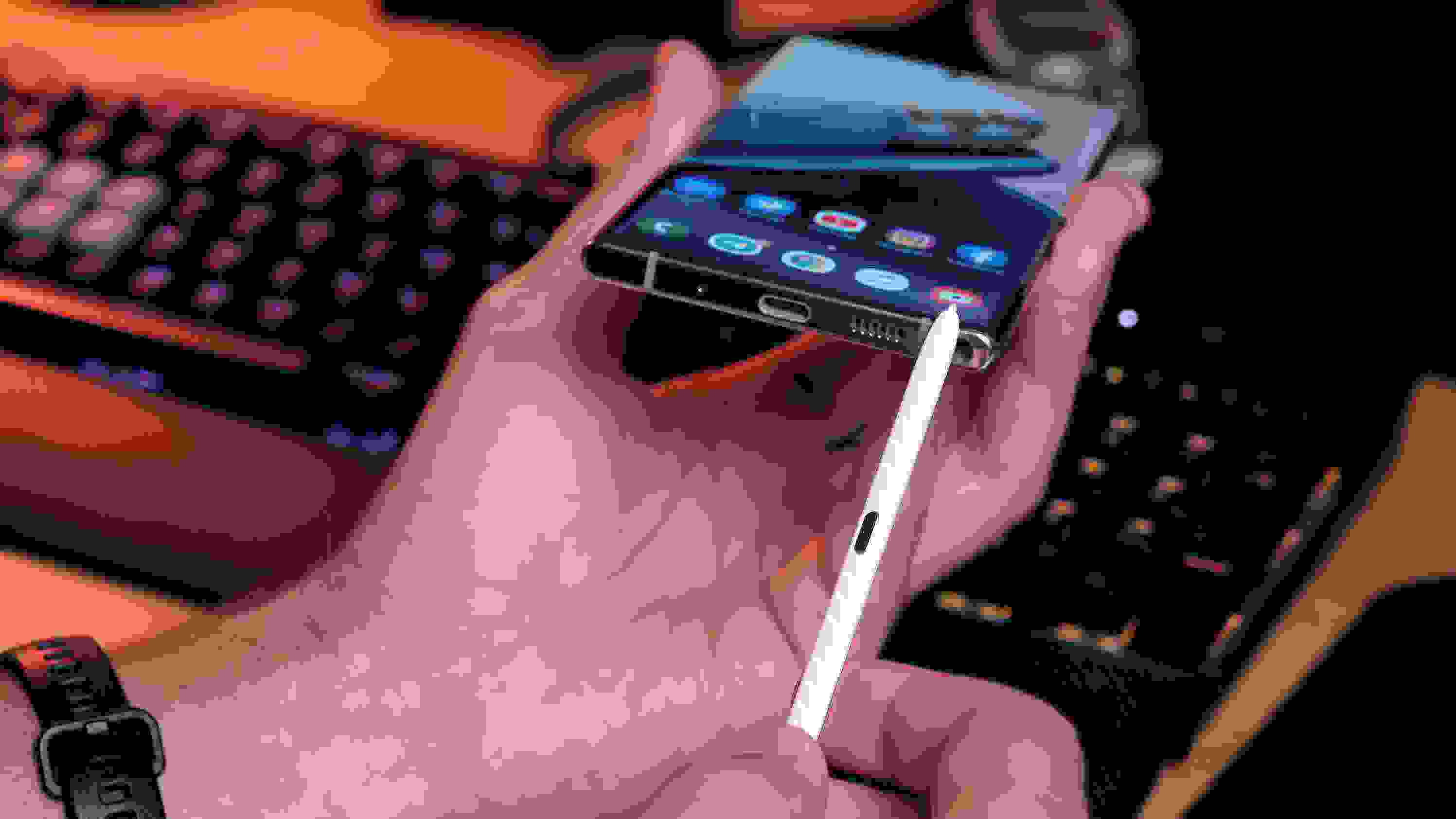 Galaxy Note 10 Lite может получить S Pen с функцией отслеживания местоположения Galaxy Note 10 Lite может получить S Pen с функцией отслеживания местоположения