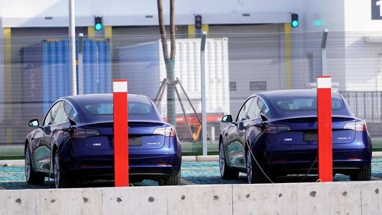 30 декабря Tesla начнет поставки произведенных в Китае Model 3 30 декабря Tesla начнет поставки произведенных в Китае Model 3