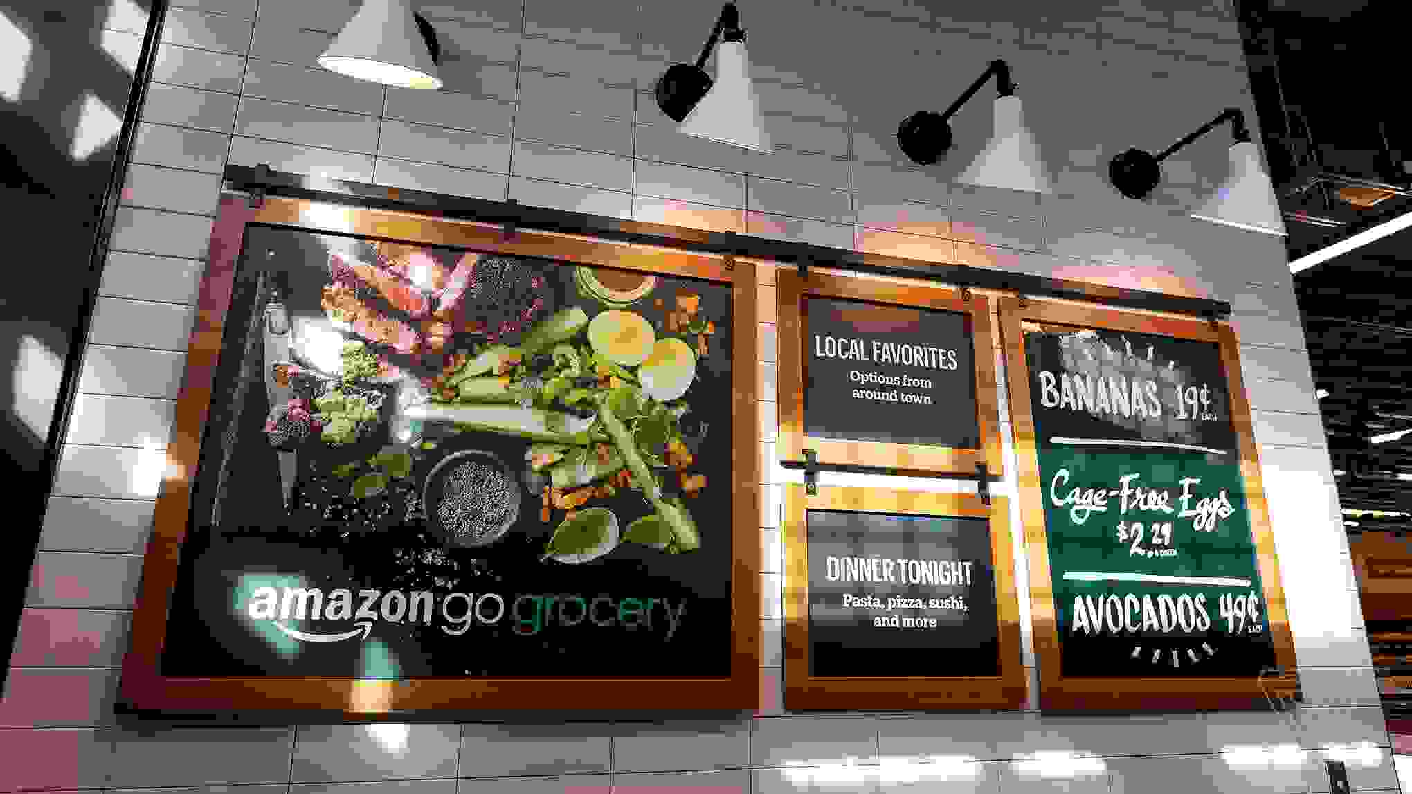 Amazon открыла большой бескассовый супермаркет Go Grocery