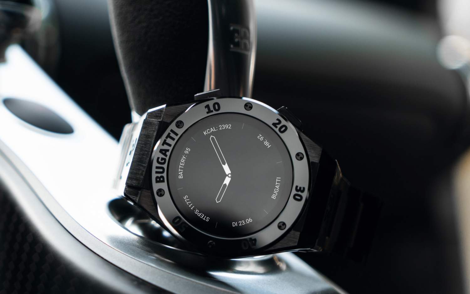 “Самые люксовые умные часы”. Представлены Bugatti Ceramique Edition One