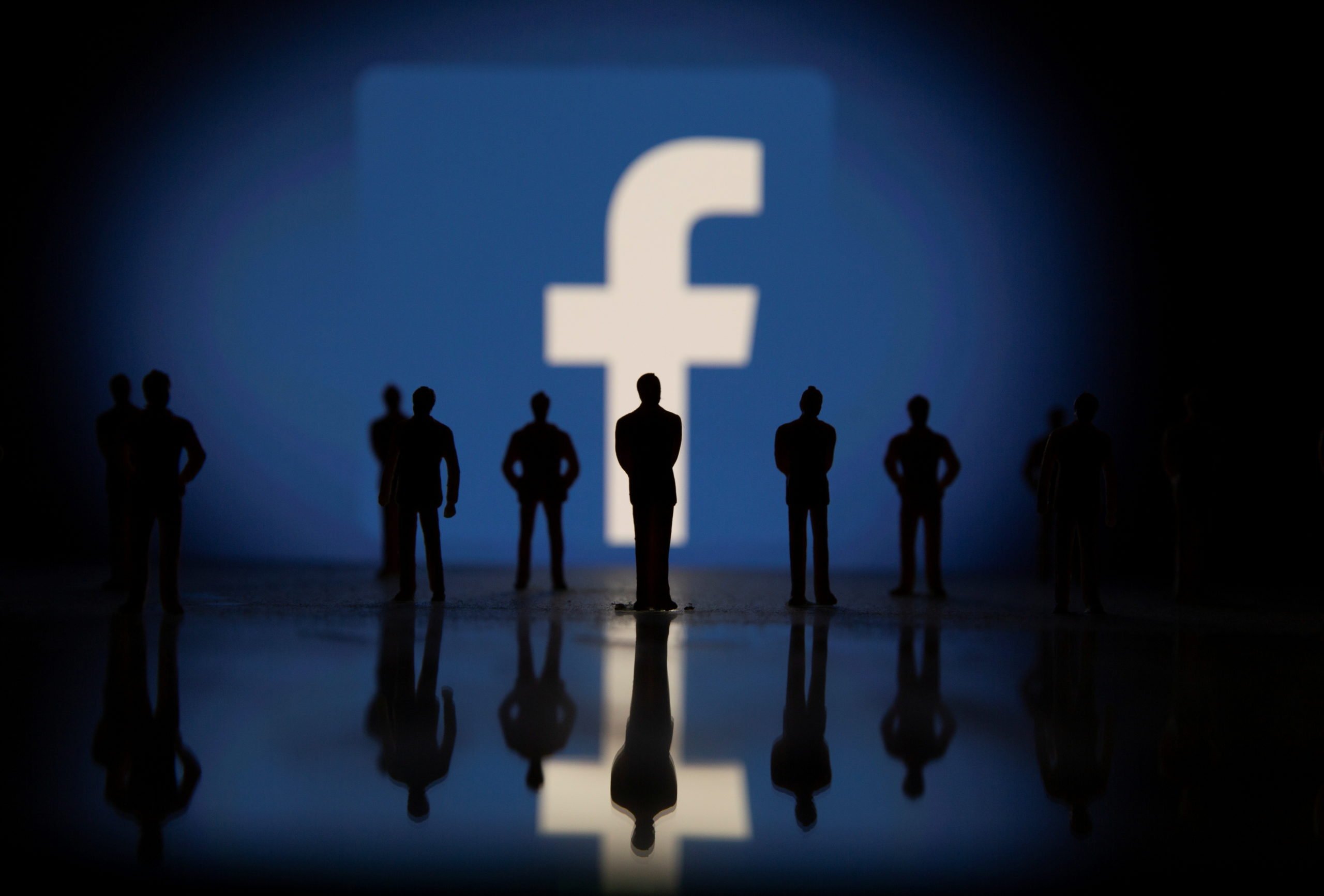 Сбой Facebook. Что случилось, кто виноват и действительно ли ваши личные данные из соцсети украли хакеры
