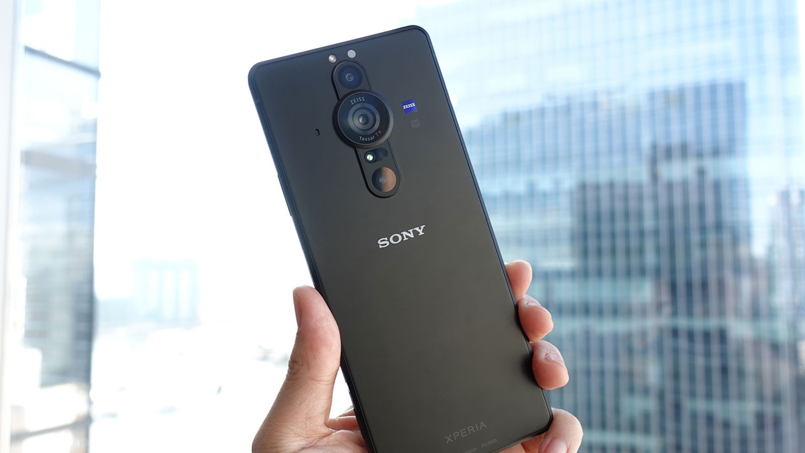 «Лучшая камера в смартфонах» — это Sony Xperia Pro-I за 1800 долларов
