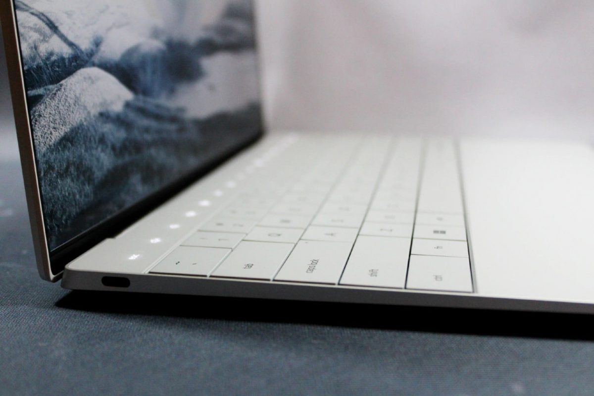 Красивее ноутбука в этом году уже не будет? Dell XPS 13 Plus выглядит очень необычно