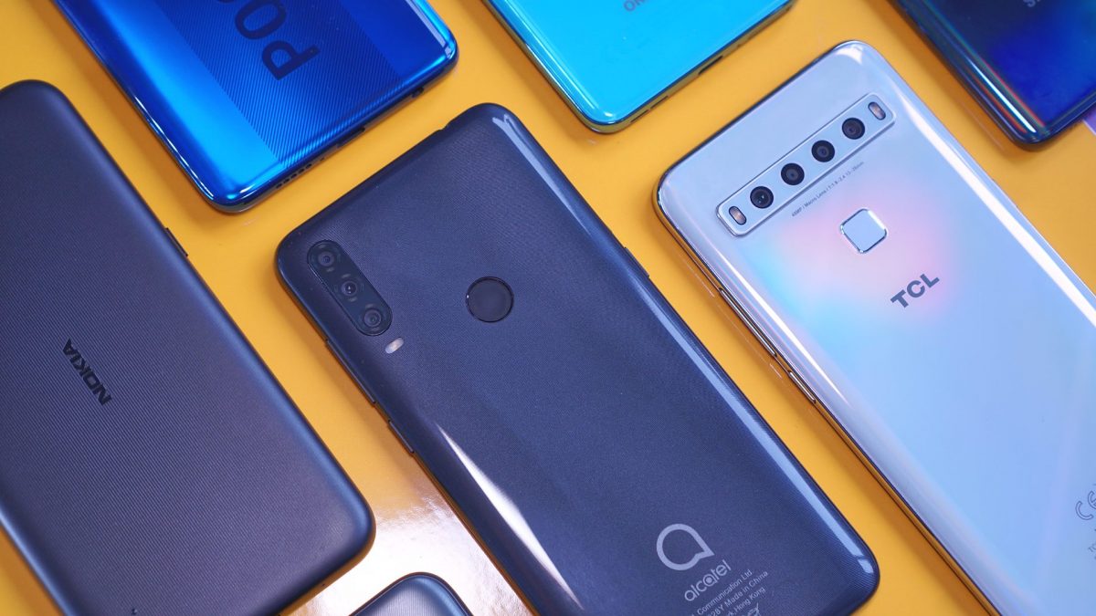 Huawei почти всё, Motorola жива, Realme рвётся к лидерам. Смотрим на рынок смартфонов в 2021 году