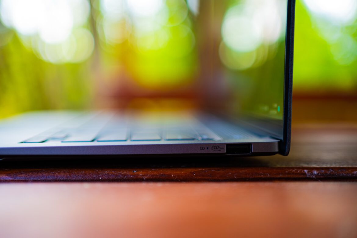 asus-zenbook-14-23