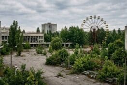 Чорнобильська зона відчуження: подорож Прип’яттю та секретним Чорнобилем-2