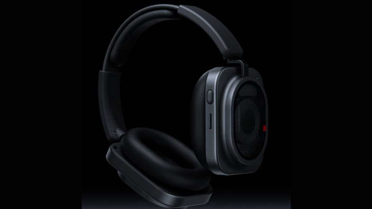 Nothing Headphone (1) Pro у темному кольорі, загальний вид повнорозмірних навушників зі скляним корпусом
