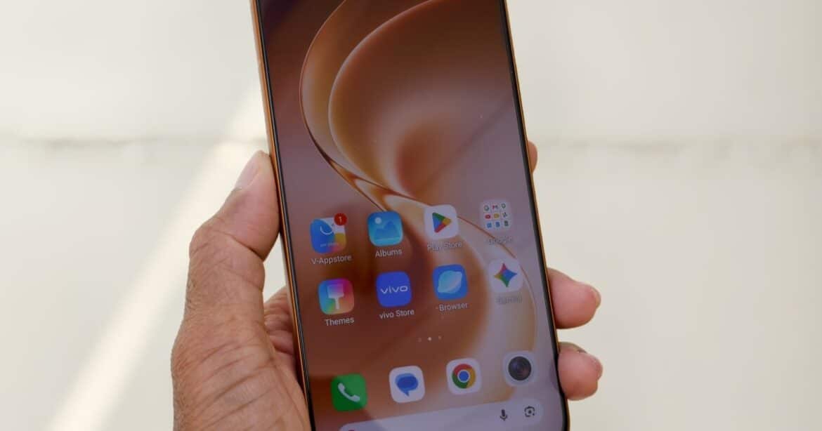 Vivo V80: перші живі фото та знімки з камери з Бангкока