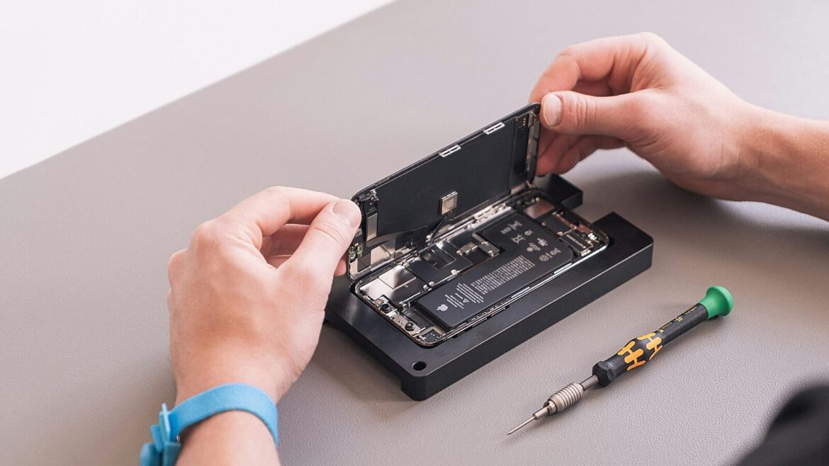 Apple розширила Self Service Repair: деталі для iPhone 18 Pro, Mac Studio та Mac mini вже у продажу