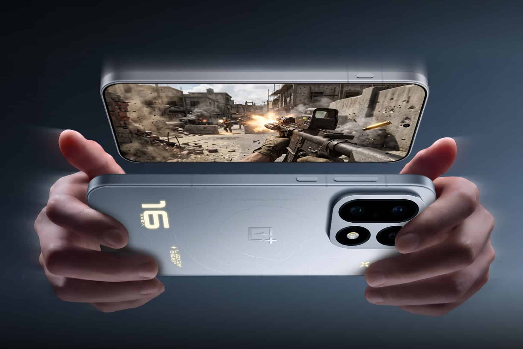 OnePlus 16 у руках гравця, на екрані якого відображається шутер із військовою сценою міського бою