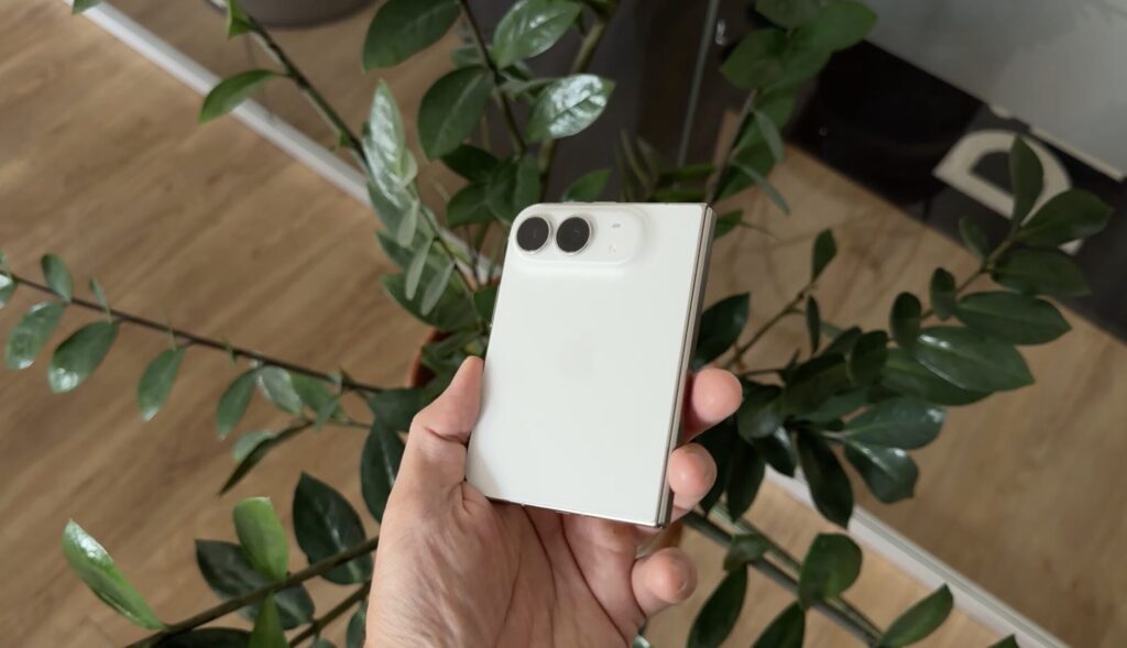 Galaxy Fold8 проти iPhone Duo: детальне порівняння і однозначний переможець — фото 26